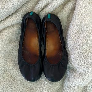 Tieks Matte Black Red Size 7 Ballet Flats